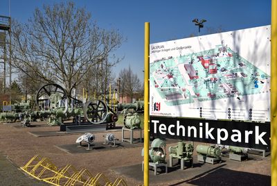 Merseburg, Chemiemuseum, Technikpark, HOME-Bereich, Kubak, Ausstellung, Museum , Frühling, blauer Himmel 