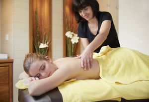 Wellnessbehandlung im Hotel "Elbresidenz" an der Therme Bad Schandau