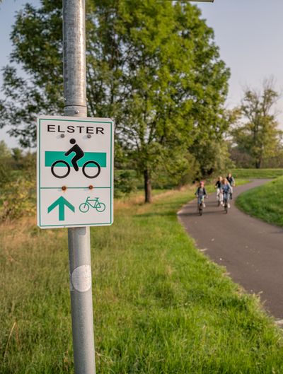 Elsterradweg, Familie, Kinder, Matte, Personen , Rad, Sommer, Zangenberg, Zeitz