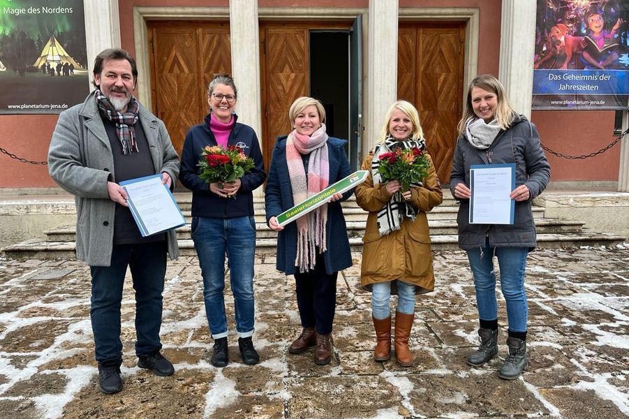 Übergabe der Glanzlichter-Urkunden an Hemmi Eckart und Susanne Zapf (JenaKultur) sowie Jörg Hühn und Kathleen Hübner (Zeiss-Planetarium Jena) (c) Saale-Unstrut Tourismus GmbH