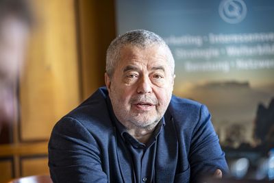 Gesellschaft, Mensch, Bevölkerung, Personalie, Tourismus, Wandern, Elbsandstein, Felsen, Natur, Hobby, Freizeit