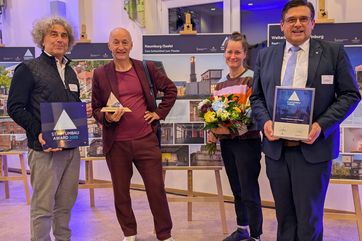 Verleihung Stadtumbau-Award  (v.l.n.r.: Architekt Peter Zirkel, Intendant Stefan Neugebauer, Projektleiterin Andrea Böhm und Oberbürgermeister Armin Müller)
