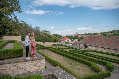 Barockgarten, Landschaft, Matte, Mücheln, Paar, Personen , Sommer, Wolken, blauer Himmel